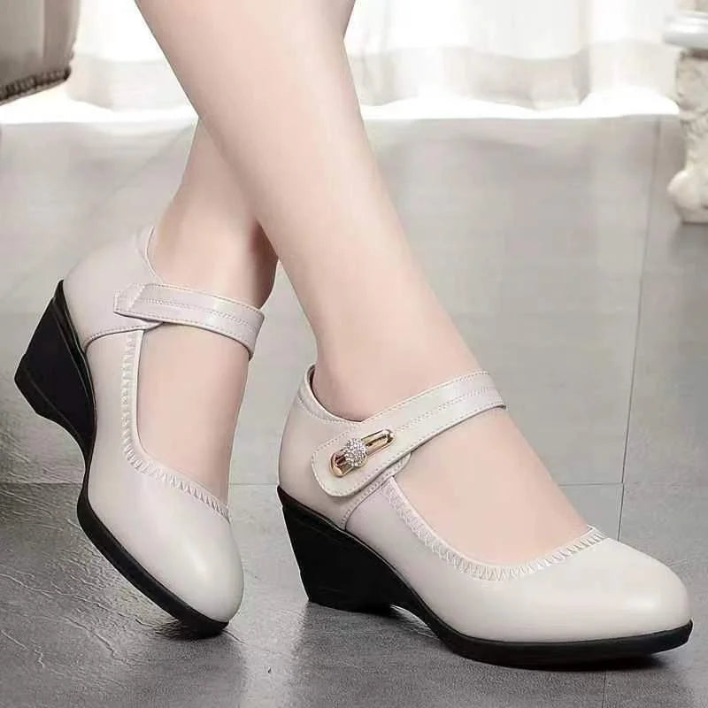 Lydia – Elegant Mid-Heel Comfort Shoes