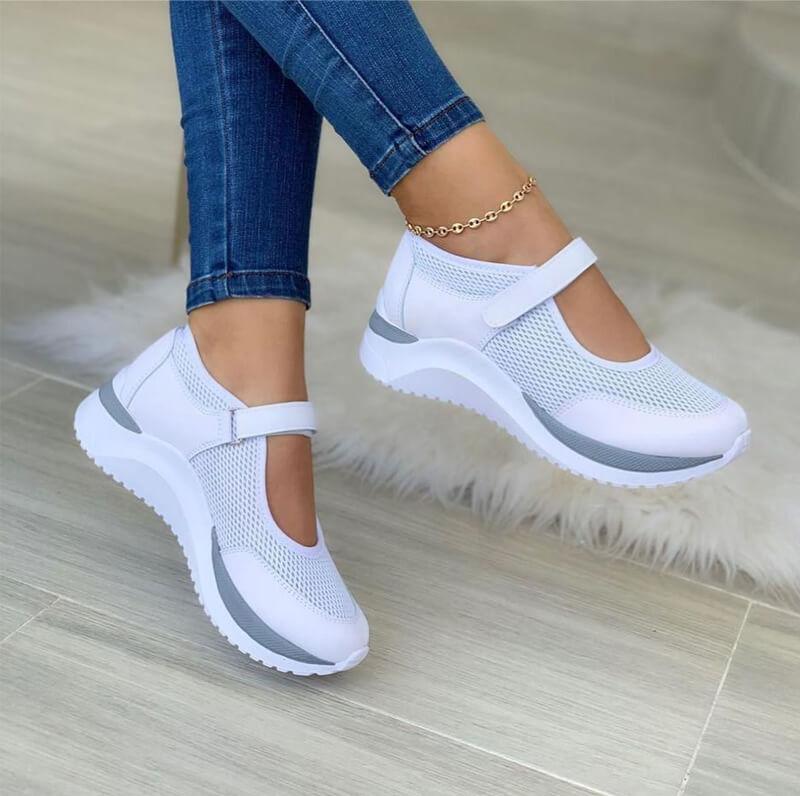 Matylda | Lekkie buty z paskiem i elastyczną podeszwą