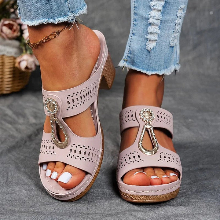 DELACROIX | Comfortable Orthopedic Sandals Isabelle